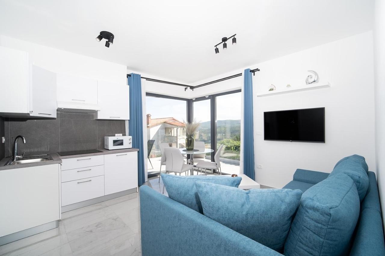 Villa Apartments Lela 拉巴克 外观 照片
