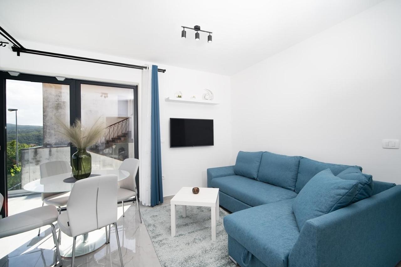Villa Apartments Lela 拉巴克 外观 照片
