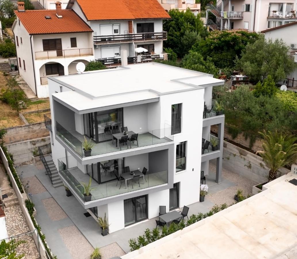 Villa Apartments Lela 拉巴克 外观 照片