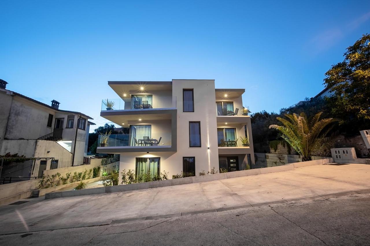 Villa Apartments Lela 拉巴克 外观 照片