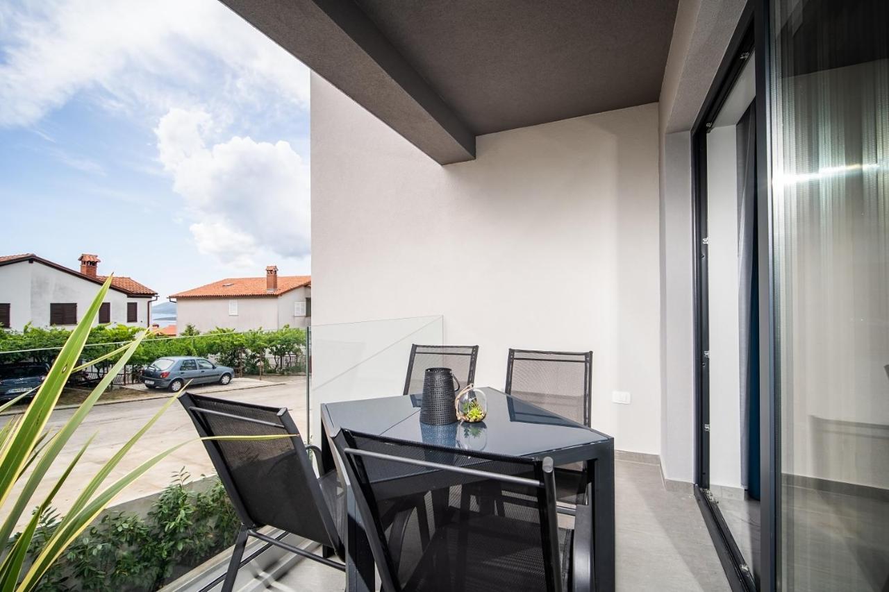 Villa Apartments Lela 拉巴克 外观 照片